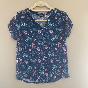 Blue floral Roz & Ali Top